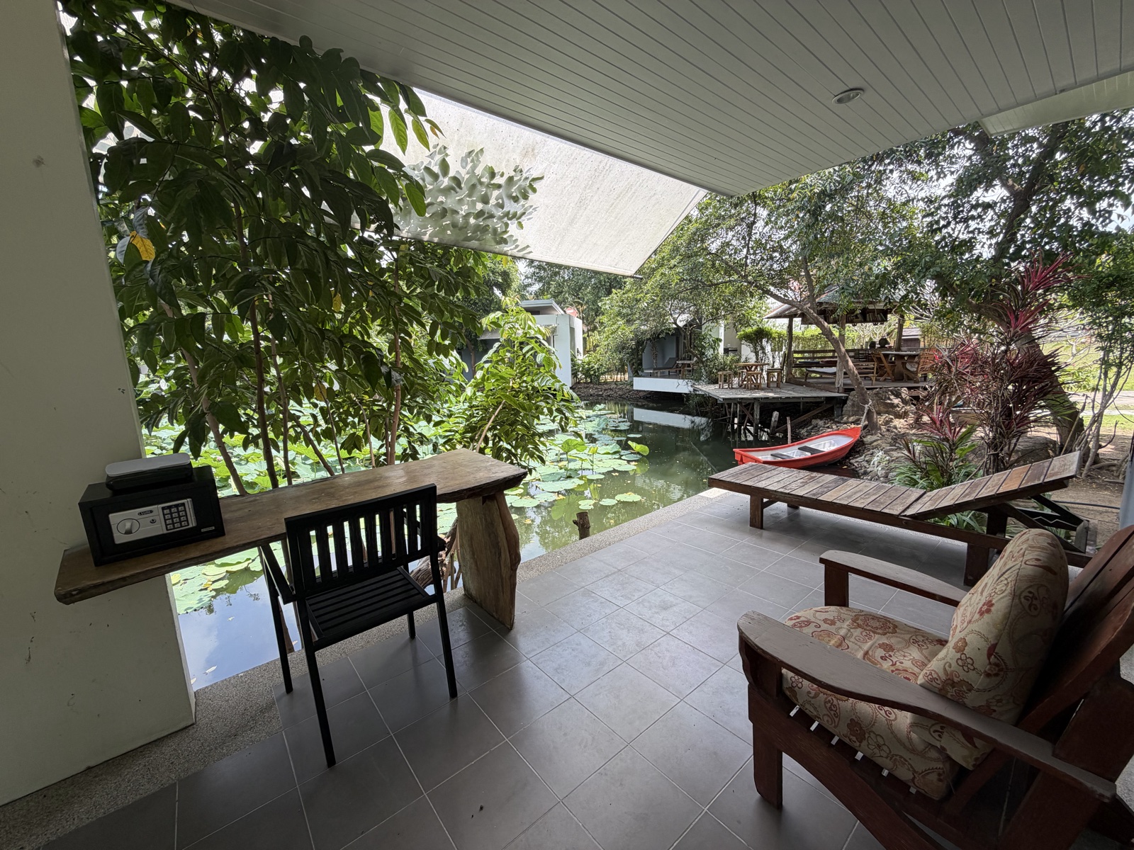 Односпальный дом студия