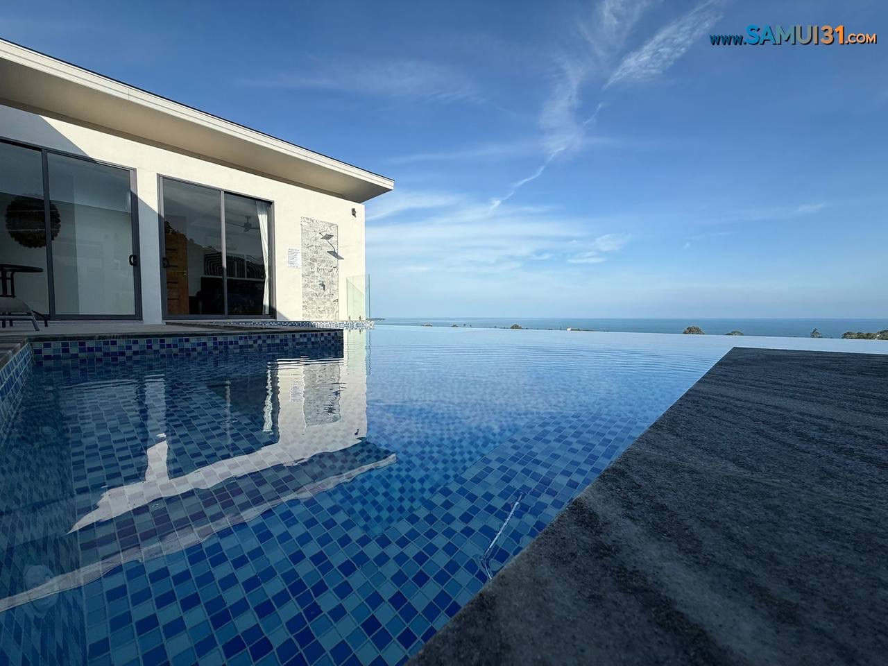 Вилла с тремя спальнями