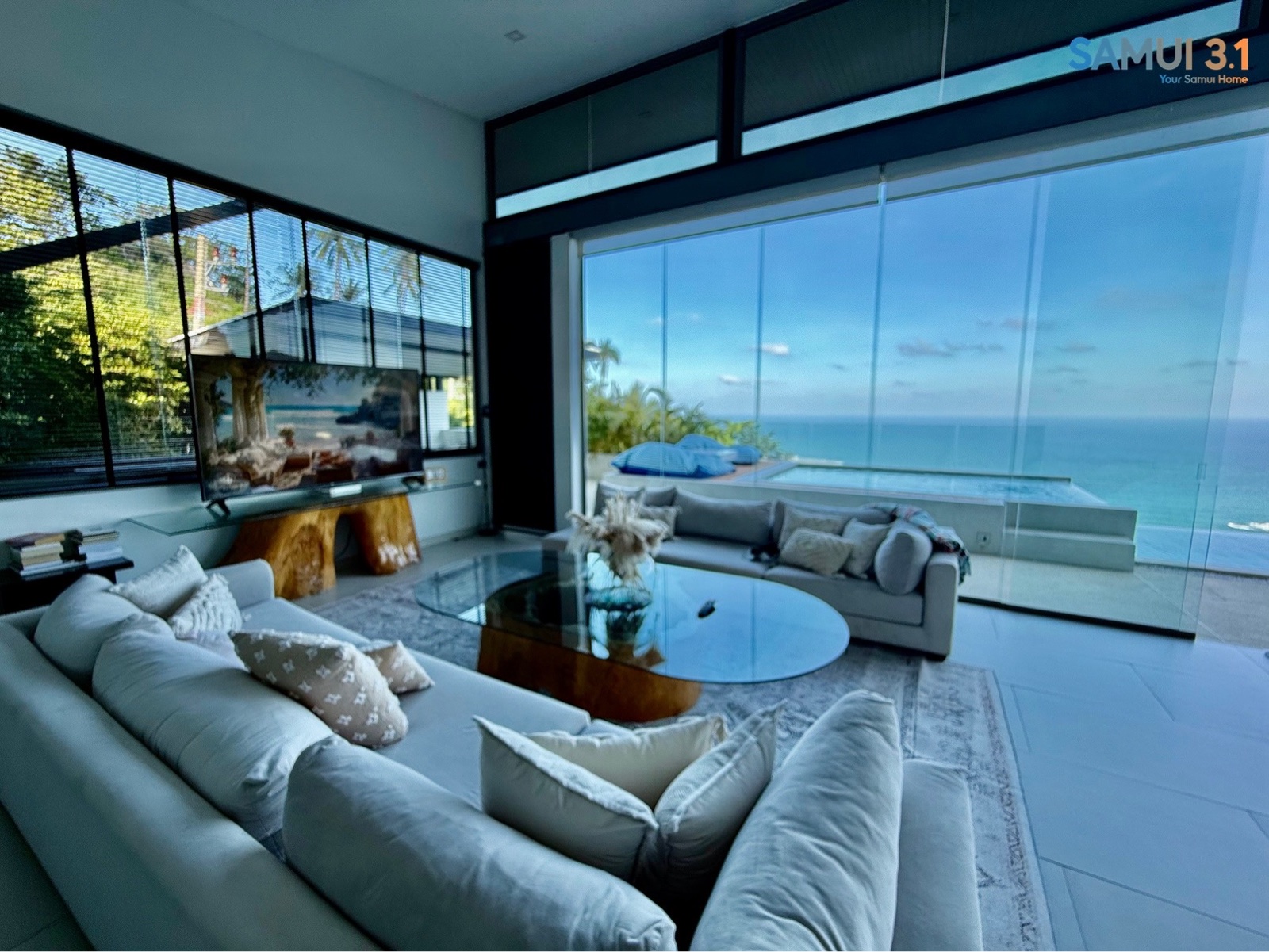 Вилла с четырьмя спальнями