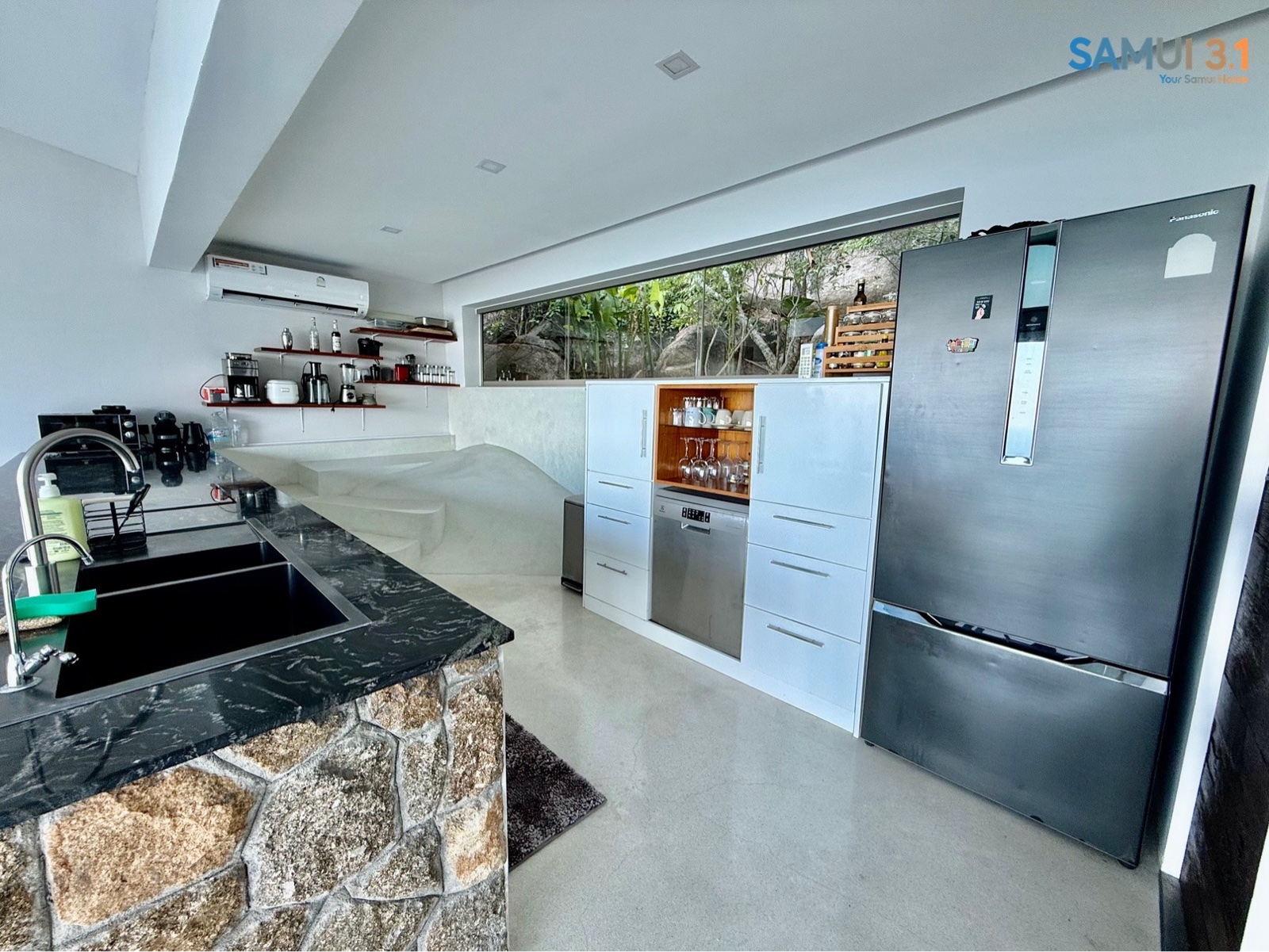 Вилла с четырьмя спальнями