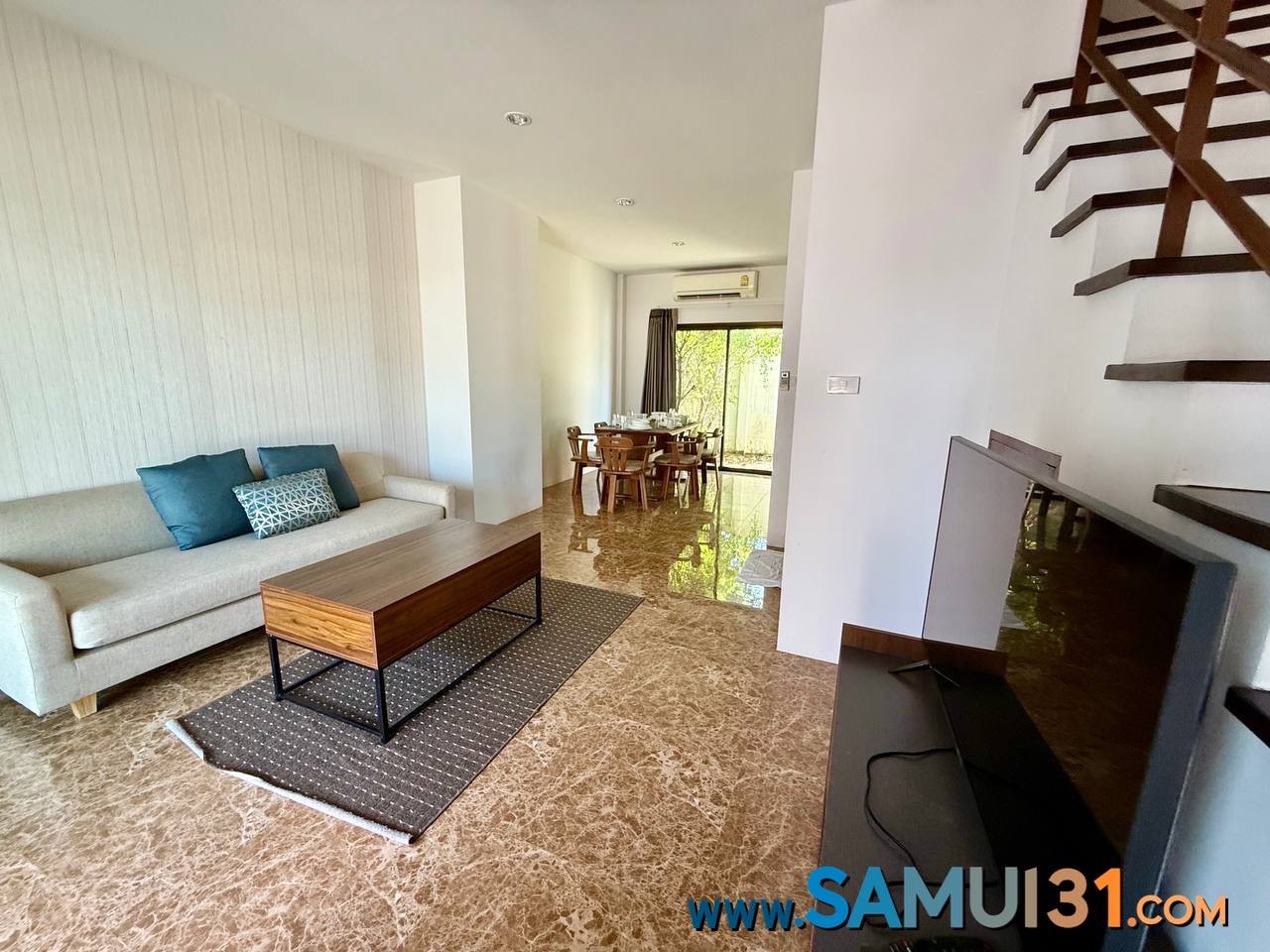 Трехэтажный таунхаус