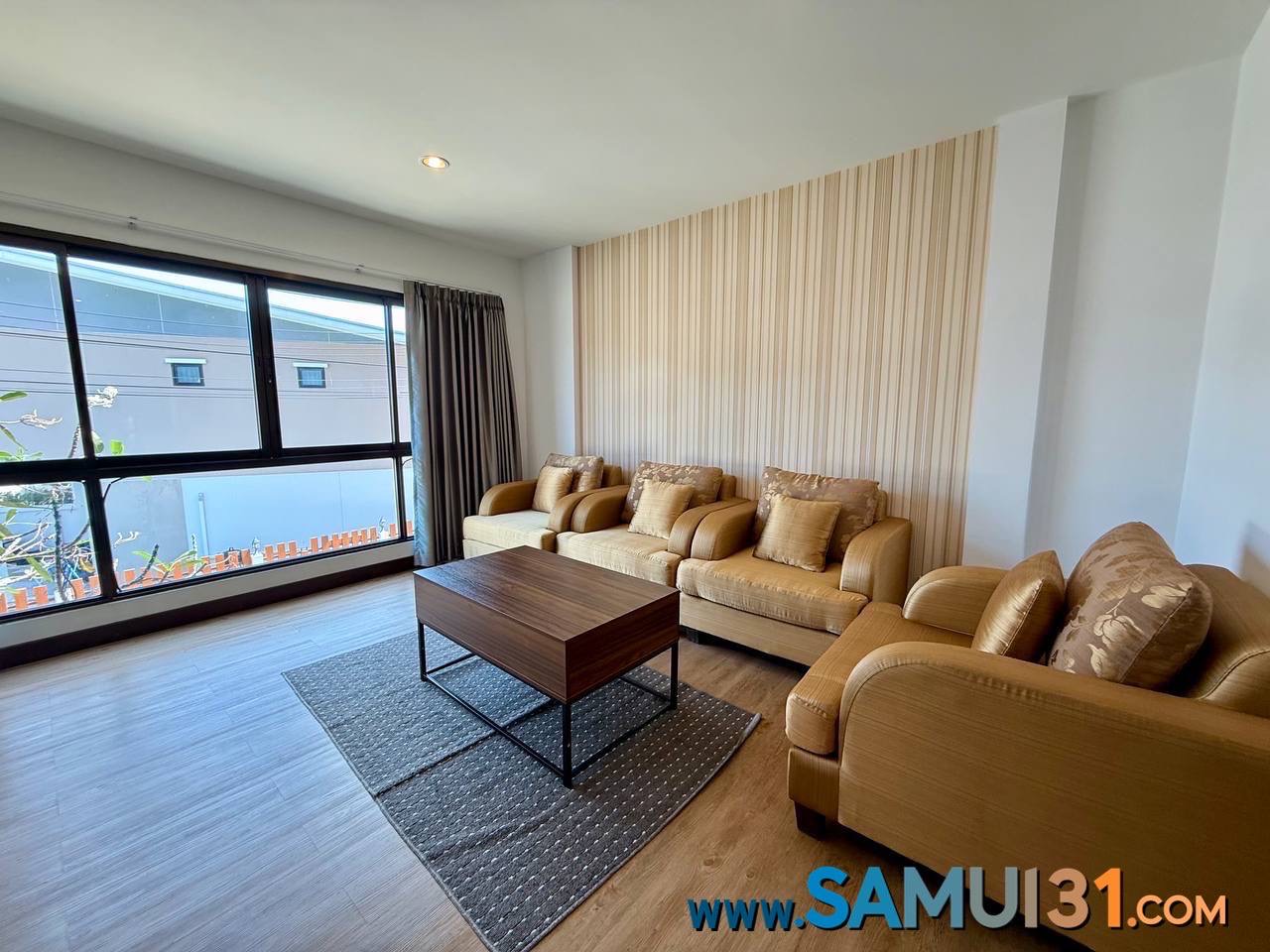 Трехэтажный таунхаус