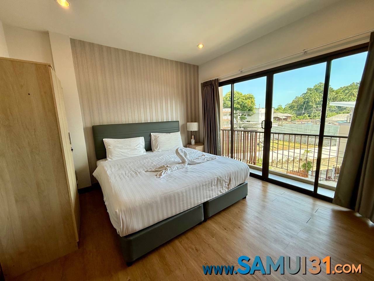 Трехэтажный таунхаус