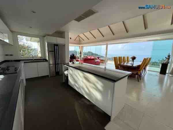 Вилла с четырьмя спальнями