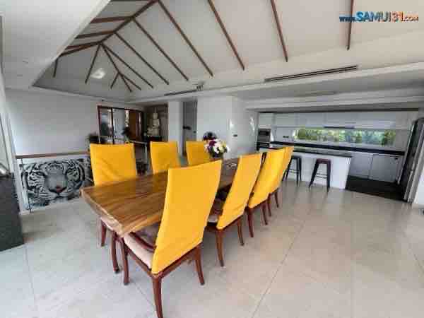 Вилла с четырьмя спальнями