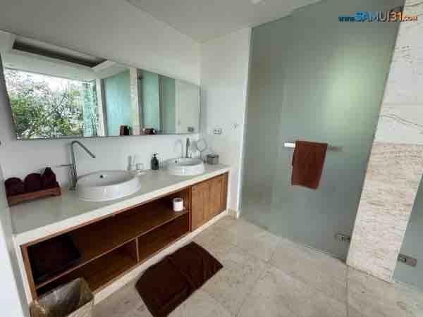 Вилла с четырьмя спальнями