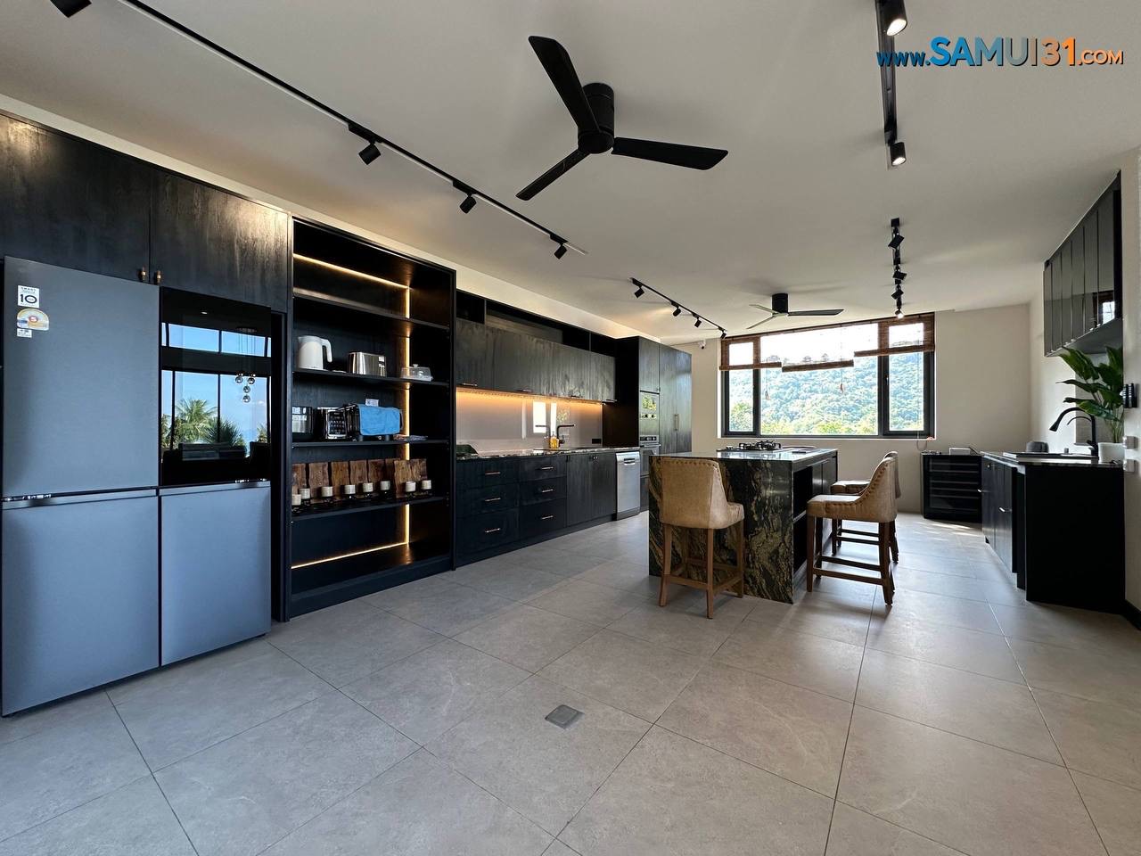 Вилла с пятью спальнями