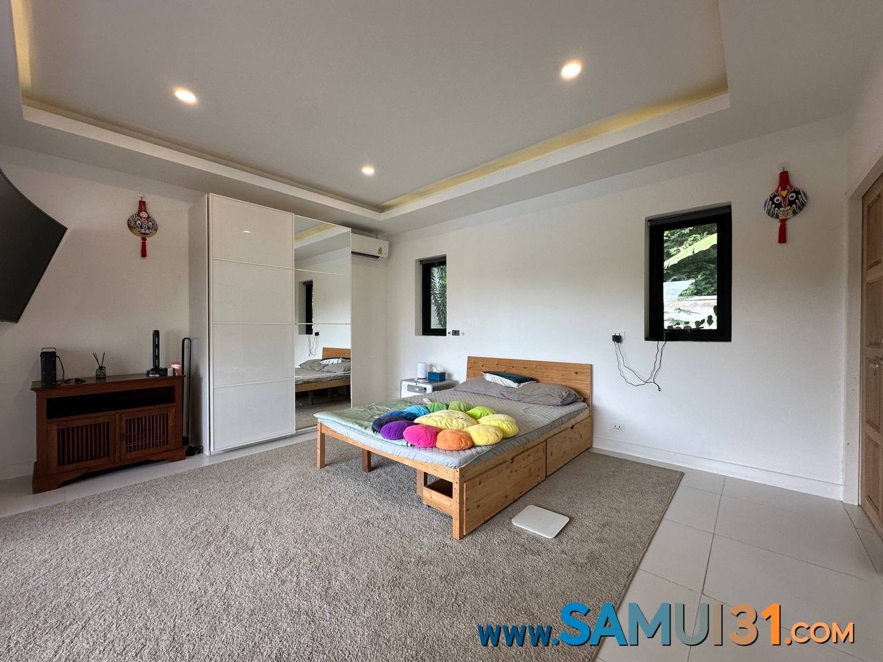 Вилла с четырьмя спальнями