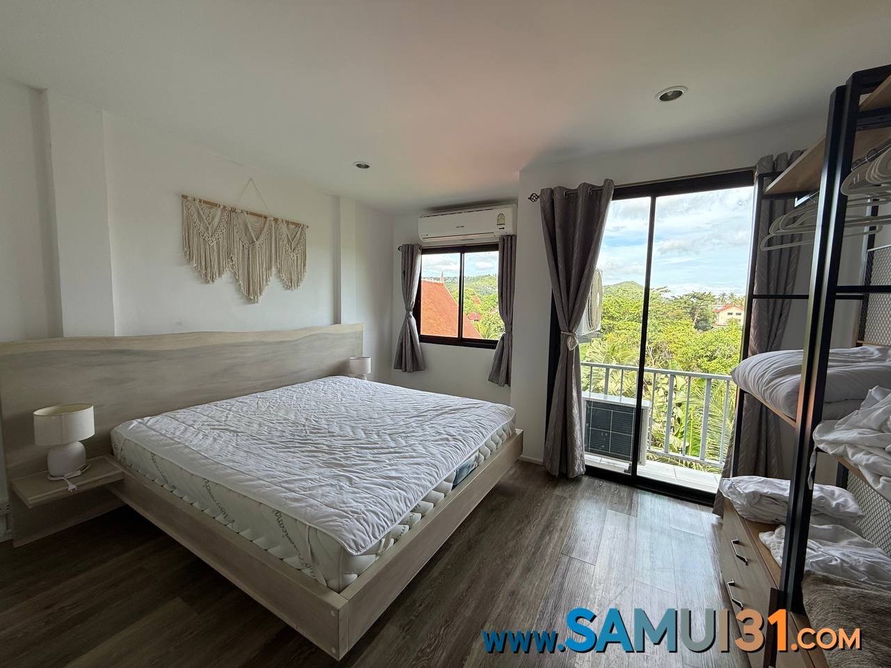 Таунхаус с четырьмя спальнями