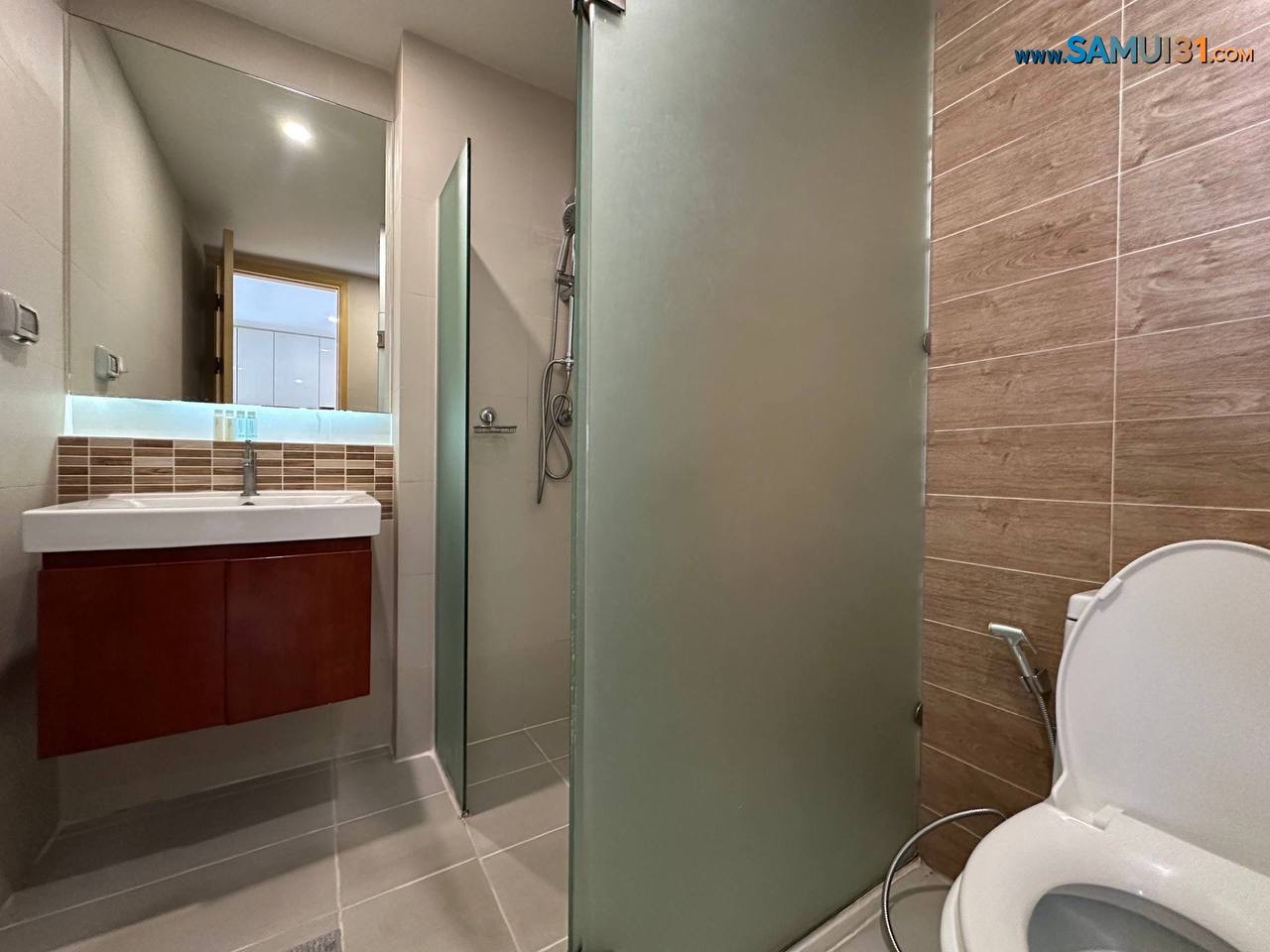 One bedroom apartments