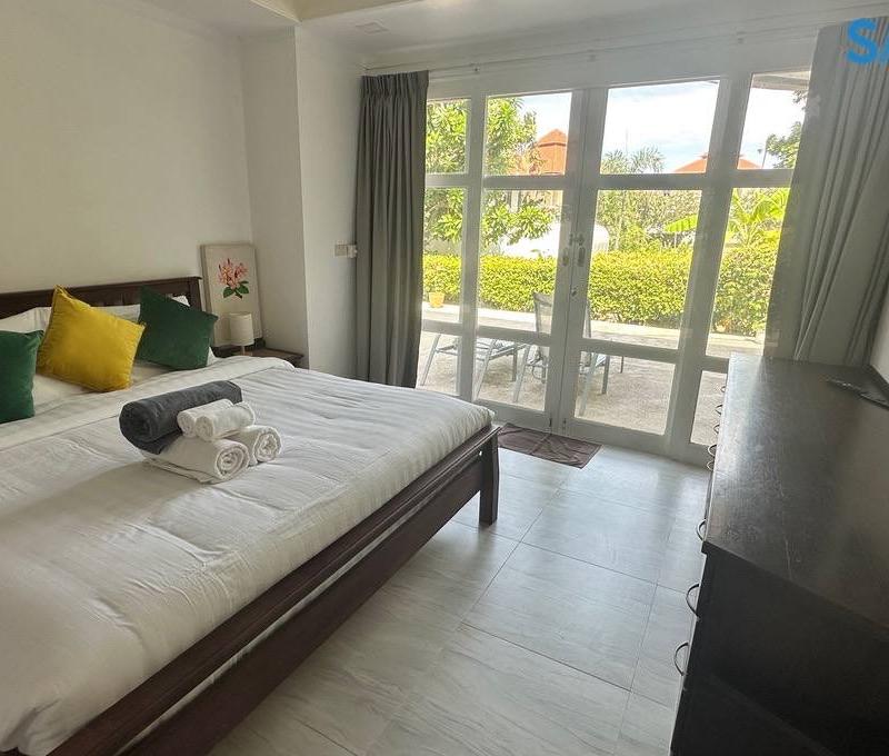 Вилла с четырьмя спальнями