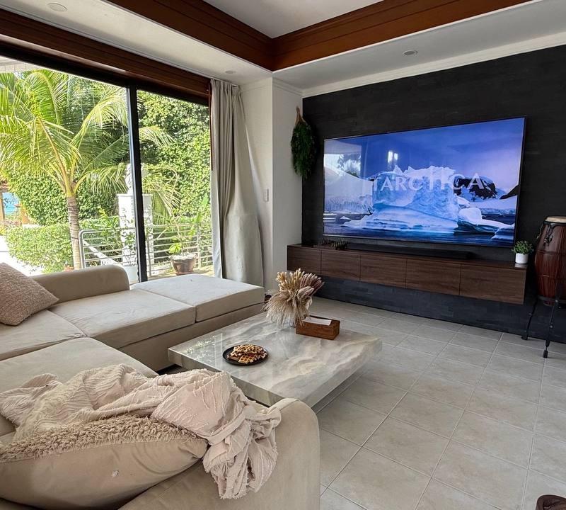 Вилла с четырьмя спальнями