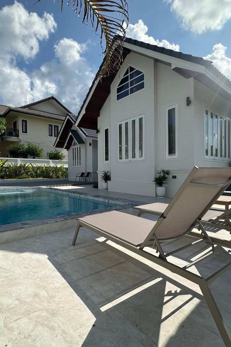 Вилла с тремя спальнями