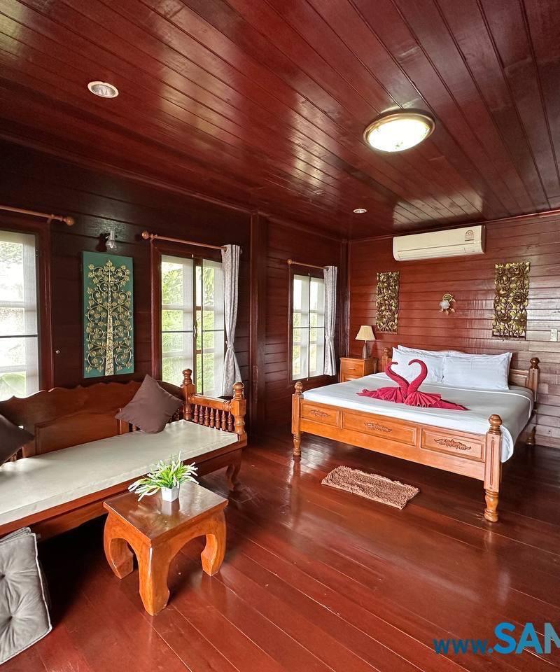 One-bedroom house