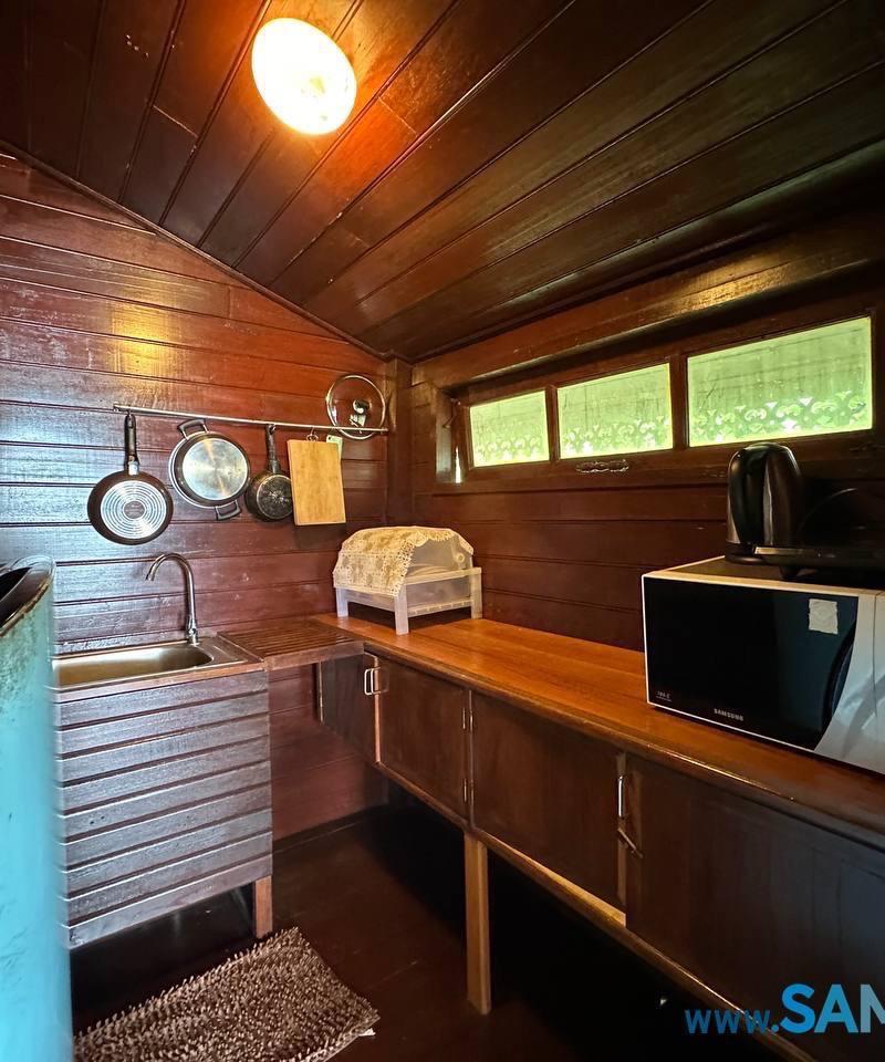 One-bedroom house