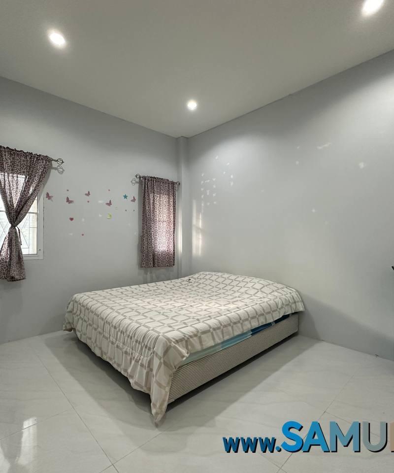 One-bedroom condo